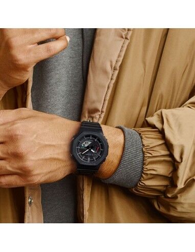 Smartwatch Casio NEW OAK  - BLUETOOTH + TOUGH SOLAR