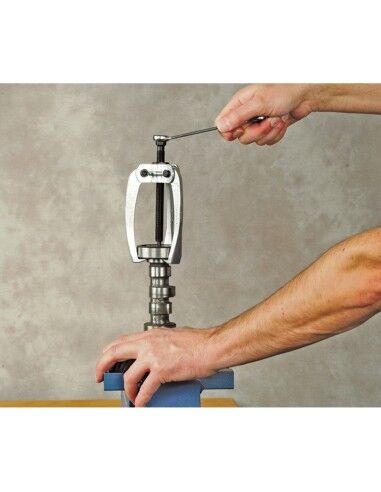 Extracteur de roulements auto-centrant KUKKO 100 x 100 mm 3 Pieds