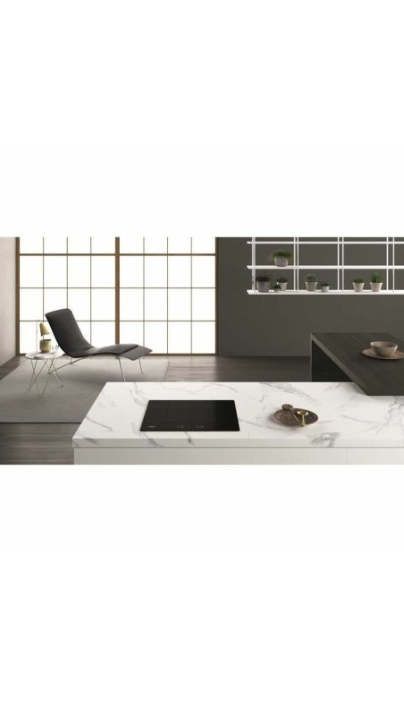 Plaque à Induction Whirlpool Corporation