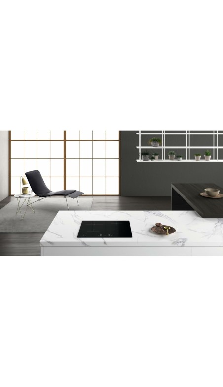 Plaque à Induction Whirlpool Corporation